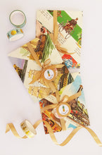 Load image into Gallery viewer, Ships