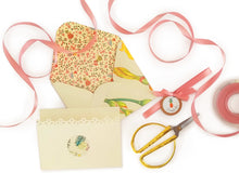 Load image into Gallery viewer, Purple flower